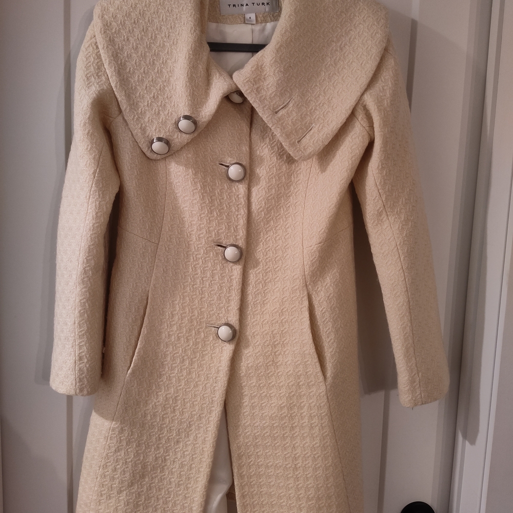 Trina Turk Cream Trench Coat with Textured Design